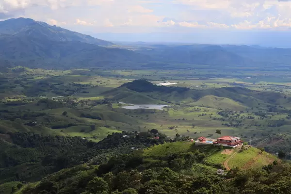 Valle Espera Visitantes para Vivir un Agosto Lleno de Música, Deporte y Cultura.