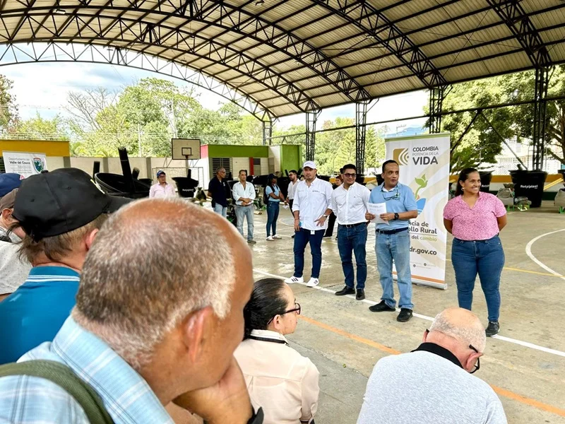 Caficultores del Valle del Cauca Avanzan Caficultores del Valle del Cauca Avanzan