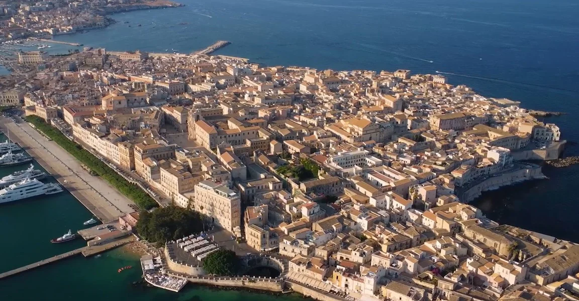 Viaja en Trenes Históricos en Sicilia. Viaja en Trenes Históricos en Sicilia.