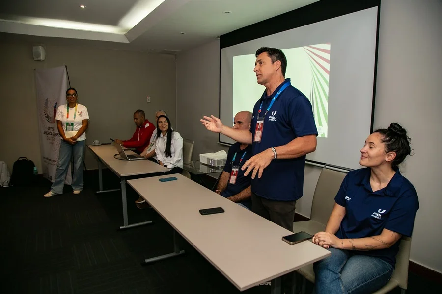 Bienvenida a los FISU América Games. Bienvenida a los FISU América Games.