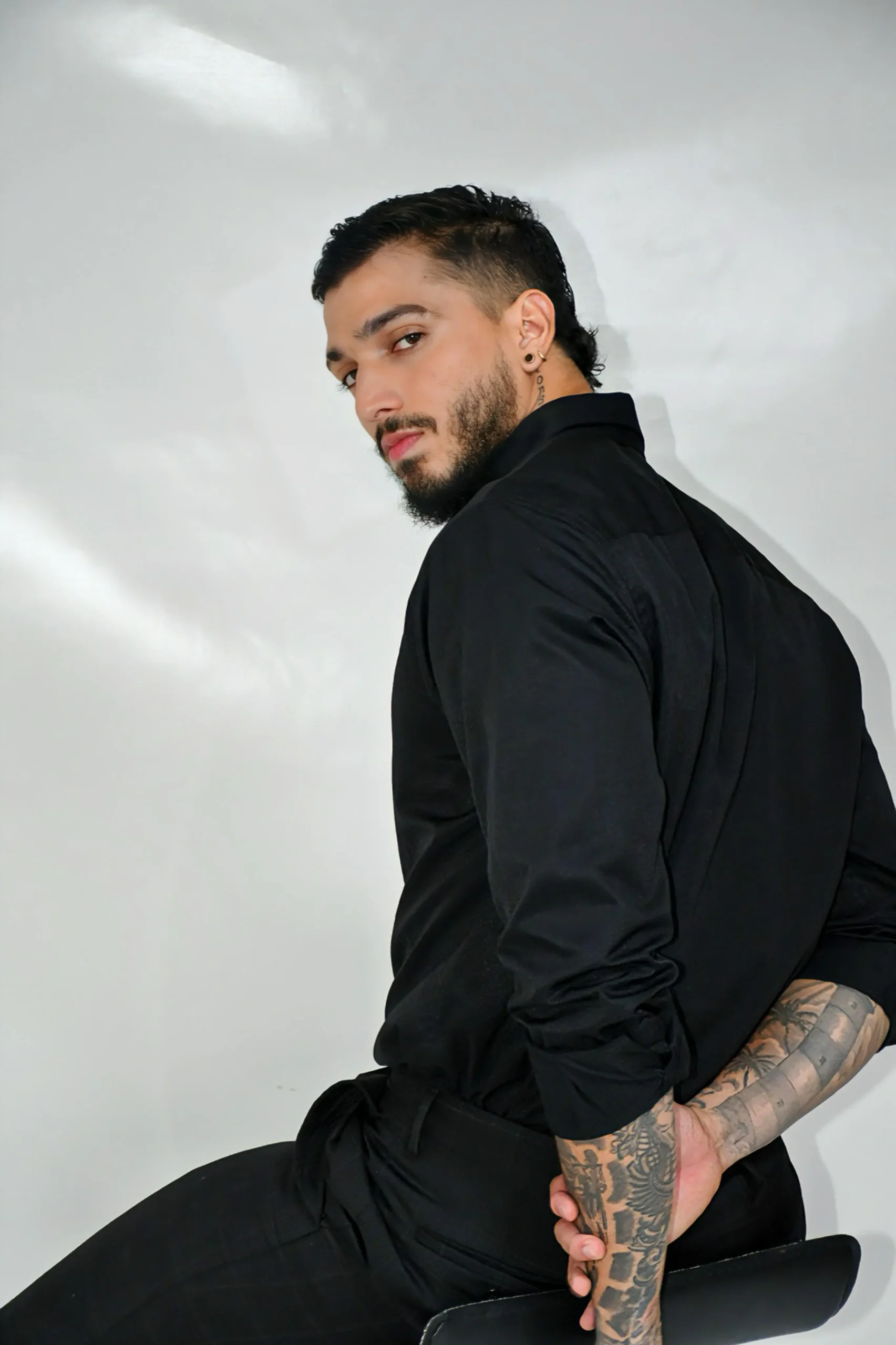 Juan Soto Devia va por Mister Colombia. Juan Soto Devia va por Mister Colombia.