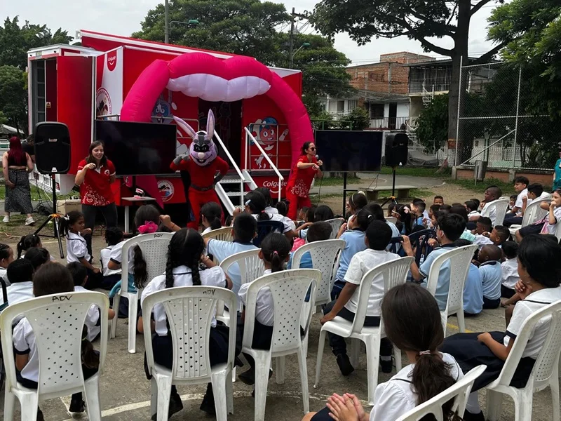 Dr. Muelitas Recorre Colombia. Dr. Muelitas Recorre Colombia.