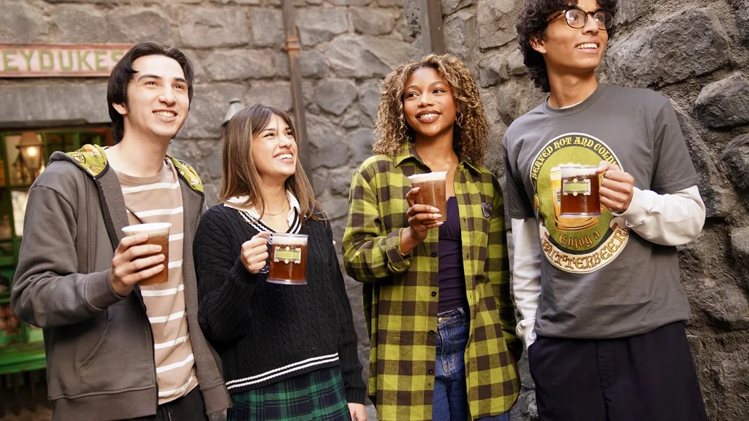 Butterbeer Regresa a Universal Studios. Butterbeer Regresa a Universal Studios.