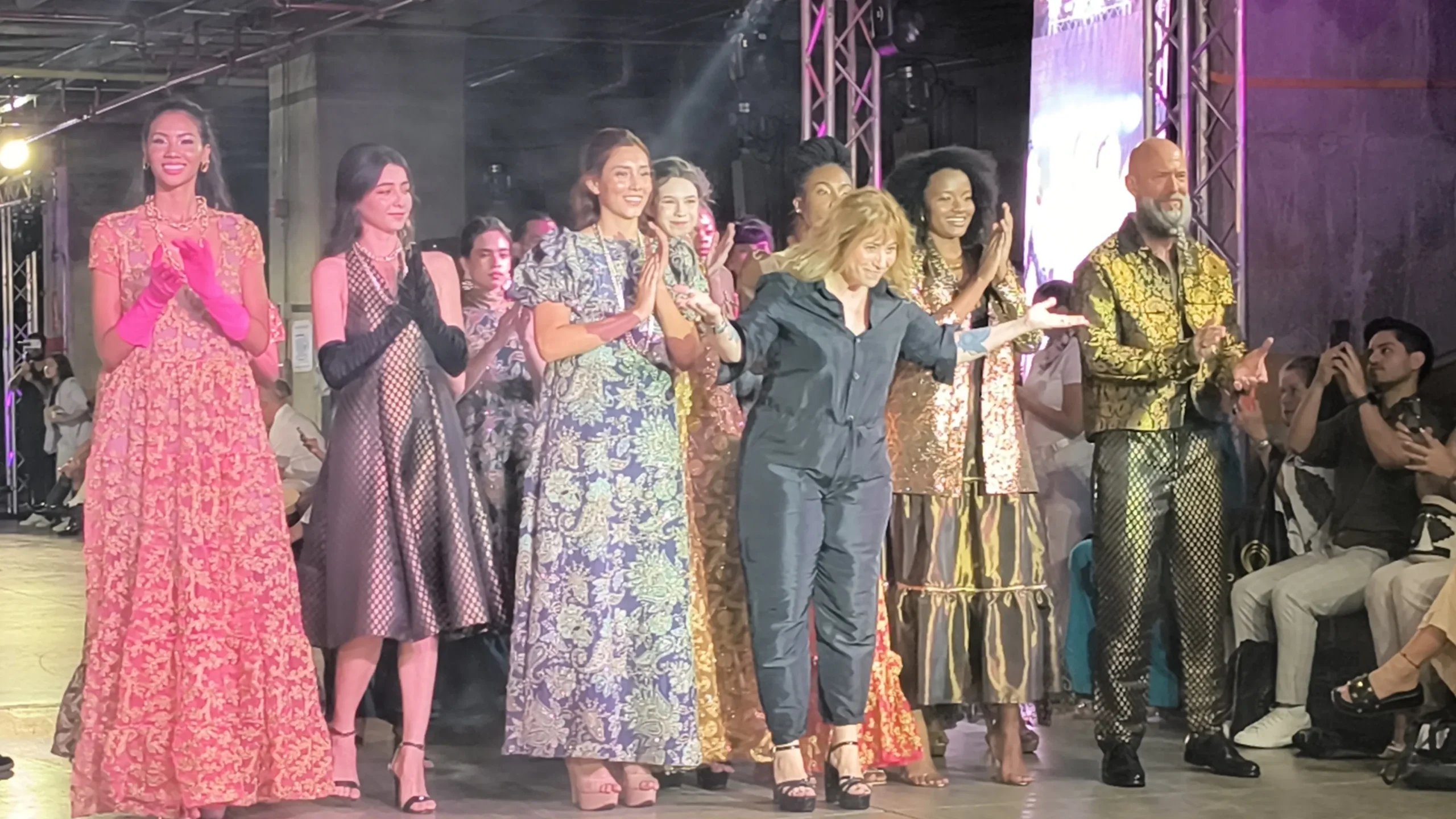 Moda Subterránea Revoluciona a Cali en Distrito Moda. Moda Subterránea Revoluciona a Cali en Distrito Moda.