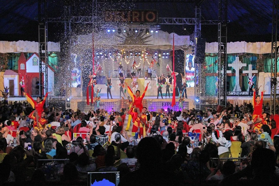 Salsa en Noches Mágicas Llega a Cali. Salsa en Noches Mágicas Llega a Cali.