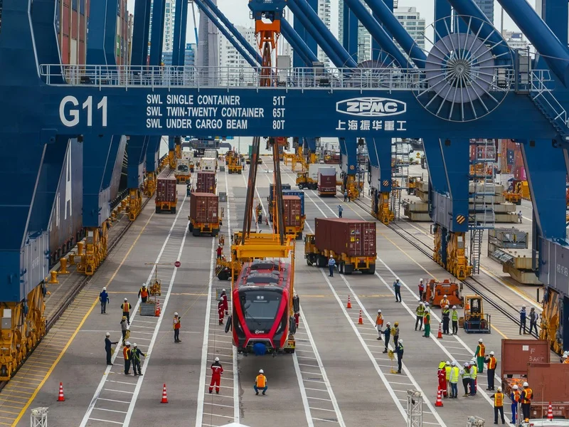 Histórico Arribo del Primer Tren del Metro - Fotos Héctor Rico - Grupo Puerto de Cartagena