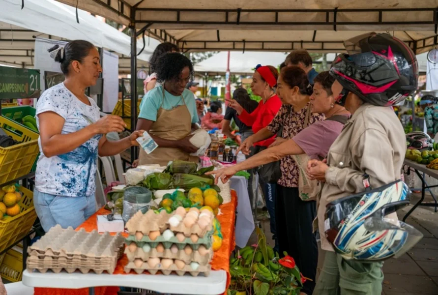 Vuelve la Feria Campesina más Fresca y Directa a Palmira este Sábado.