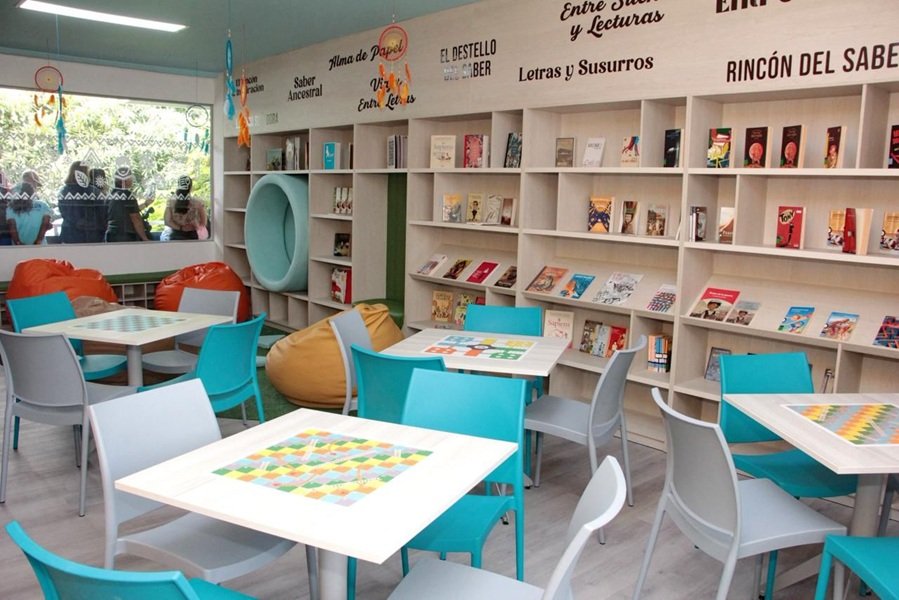 Cali se Llena de Lectura la Increíble Nueva Sala 'Manglar' Abre sus Puertas a los Jóvenes.
