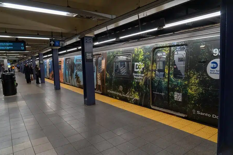 Turismo Dominicano Vibra en Nueva York con Estilo que Conquista Calles.