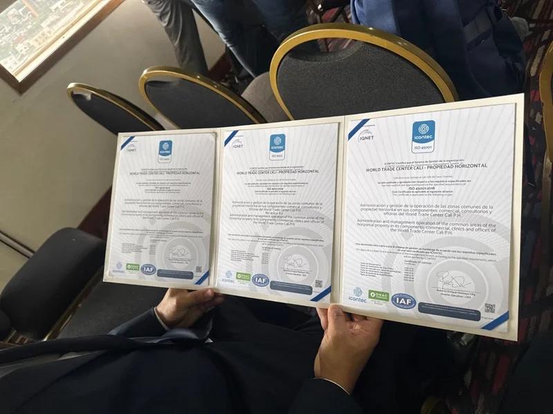Pacific Center Certificación que Impulsa a Cali al Renovar su Triple Sello Integral.