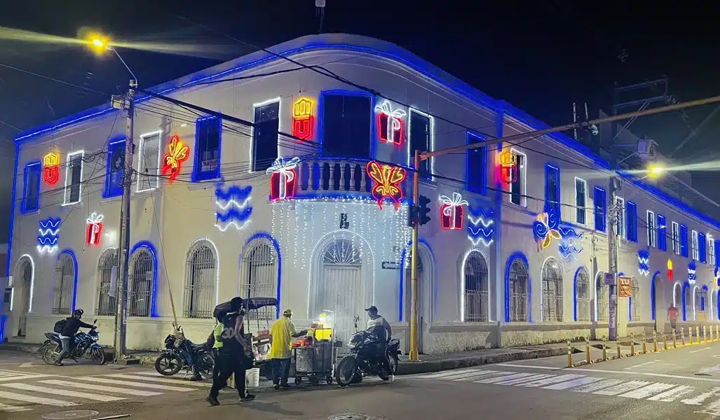 Luz Navideña Invade Jamundí con una Vibra Juvenil que Transforma la Ciudad.