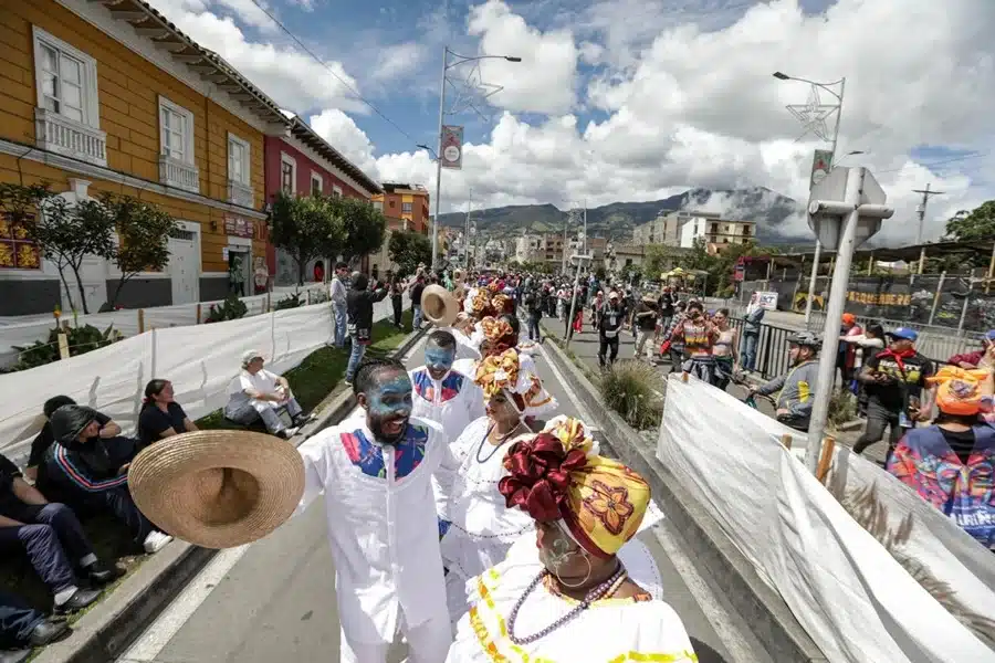 Petronio Álvarez Toma Pasto en el Carnaval de Negros y Blancos.