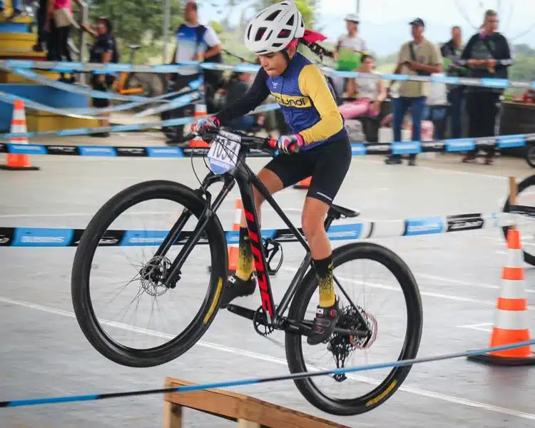 Ciclomontañismo Joven Toma El Valle Con Una Copa Que Redefine La Competencia.