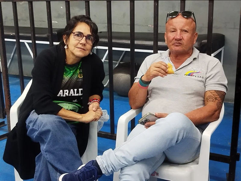 Pesas Juveniles Calientan La Plataforma Mundialista En Cali.