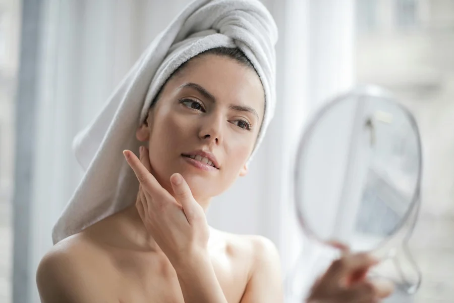 Skincare Alerta Digital Sobre Errores Virales Que Dañan Tu Rostro. Skincare Alerta Digital Sobre Errores Virales Que Dañan Tu Rostro.