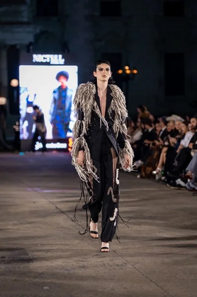 Distrito Moda Prende Motores.
