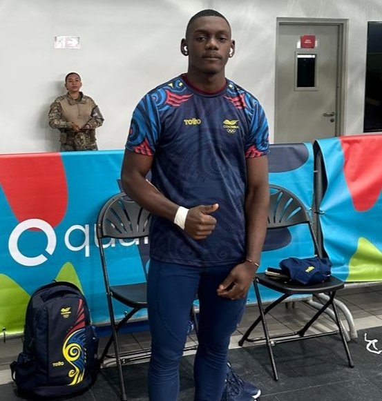 Pesas y Talento Juvenil Colombiano Buscan la Gloria en Panamá.