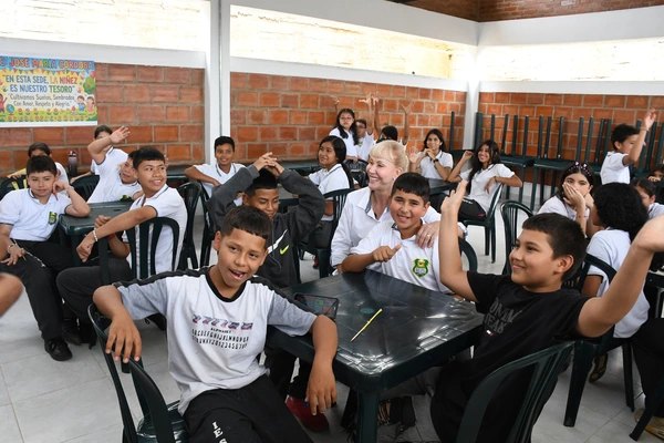 PAE Fortalece la Felicidad Escolar en Todo el Valle.