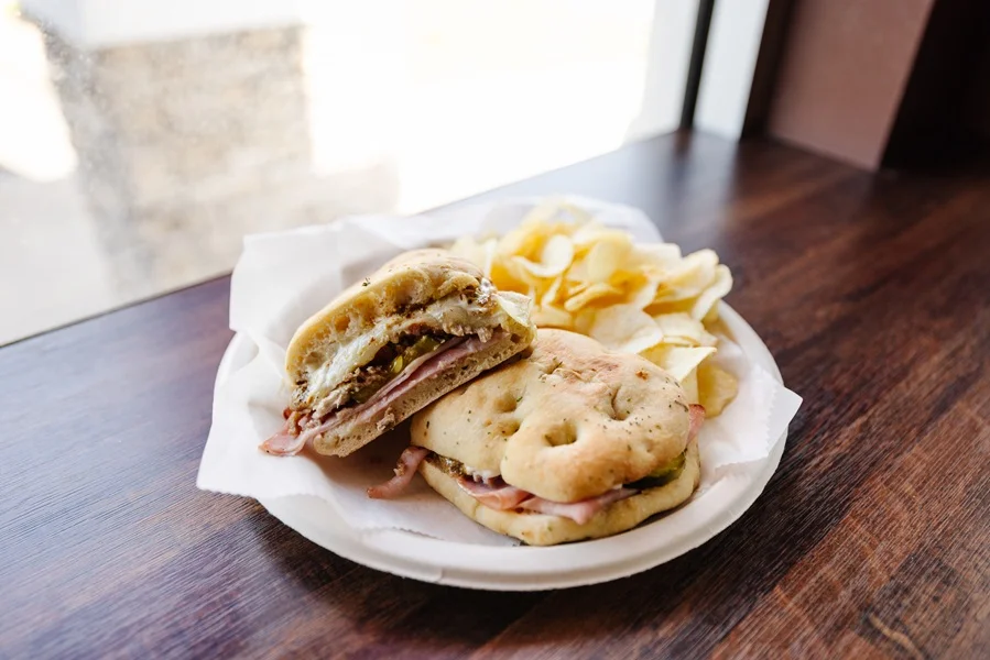 Ruta de los Sabores Latinos Enamora con su Sazón a los Viajeros en Florida.