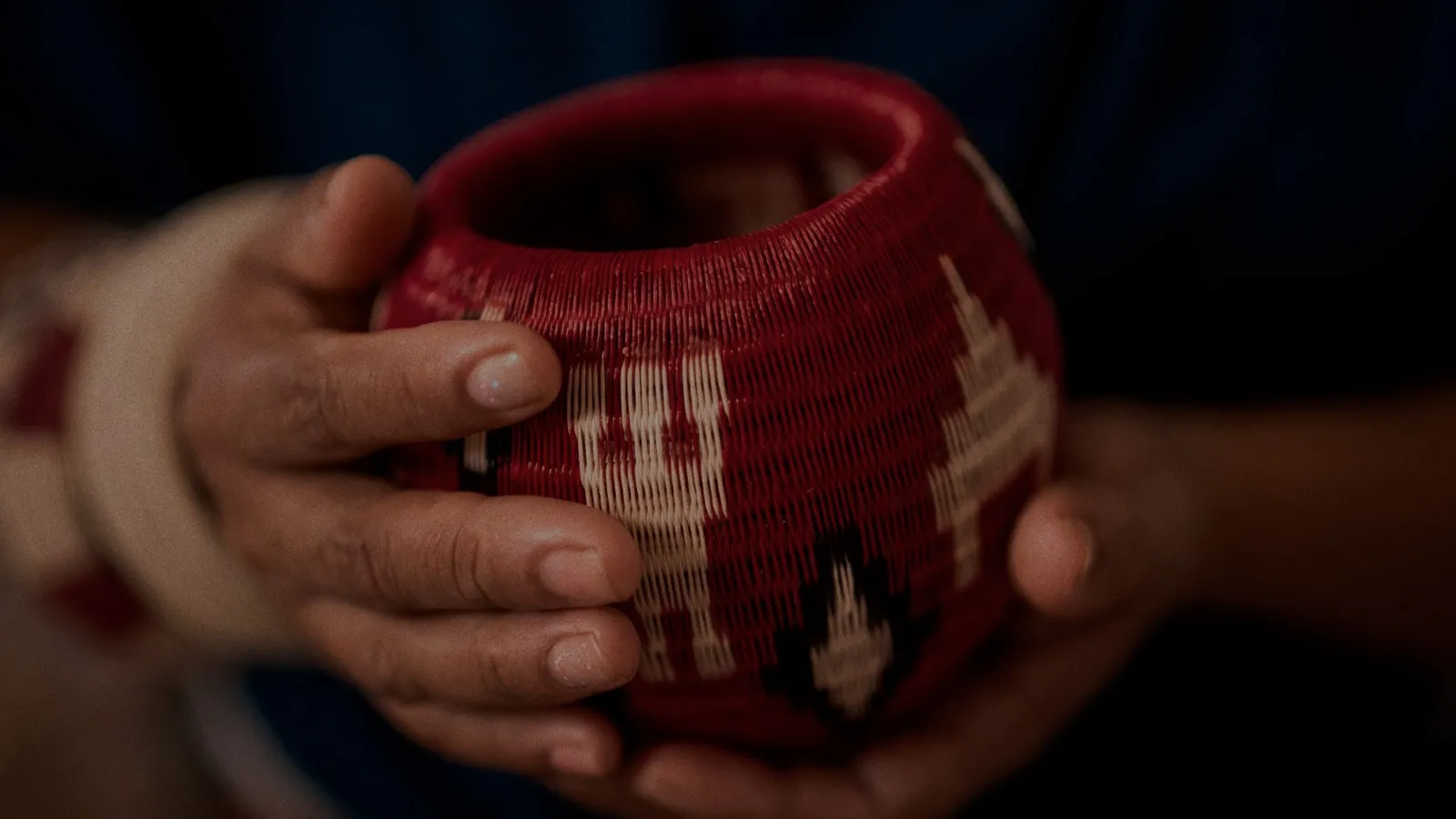 Litoral Impulsa la Riqueza Ancestral de los Oficios Artesanales del Pacífico.