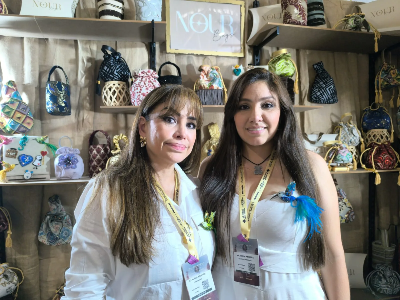 Colombiamoda 2026- Victoria Echtaya Derecha y su señora madre a la Izquierda.