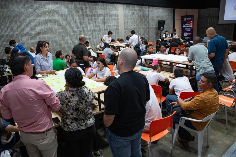 Estudiantes Caleños Lideran Propuestas Tecnológicas para Smart City Expo Cali 2026.
