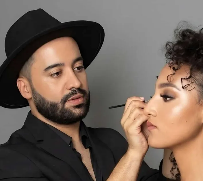Maquillador Colombiano Sergio Tobón Debutará en la Paris Fashion Week.