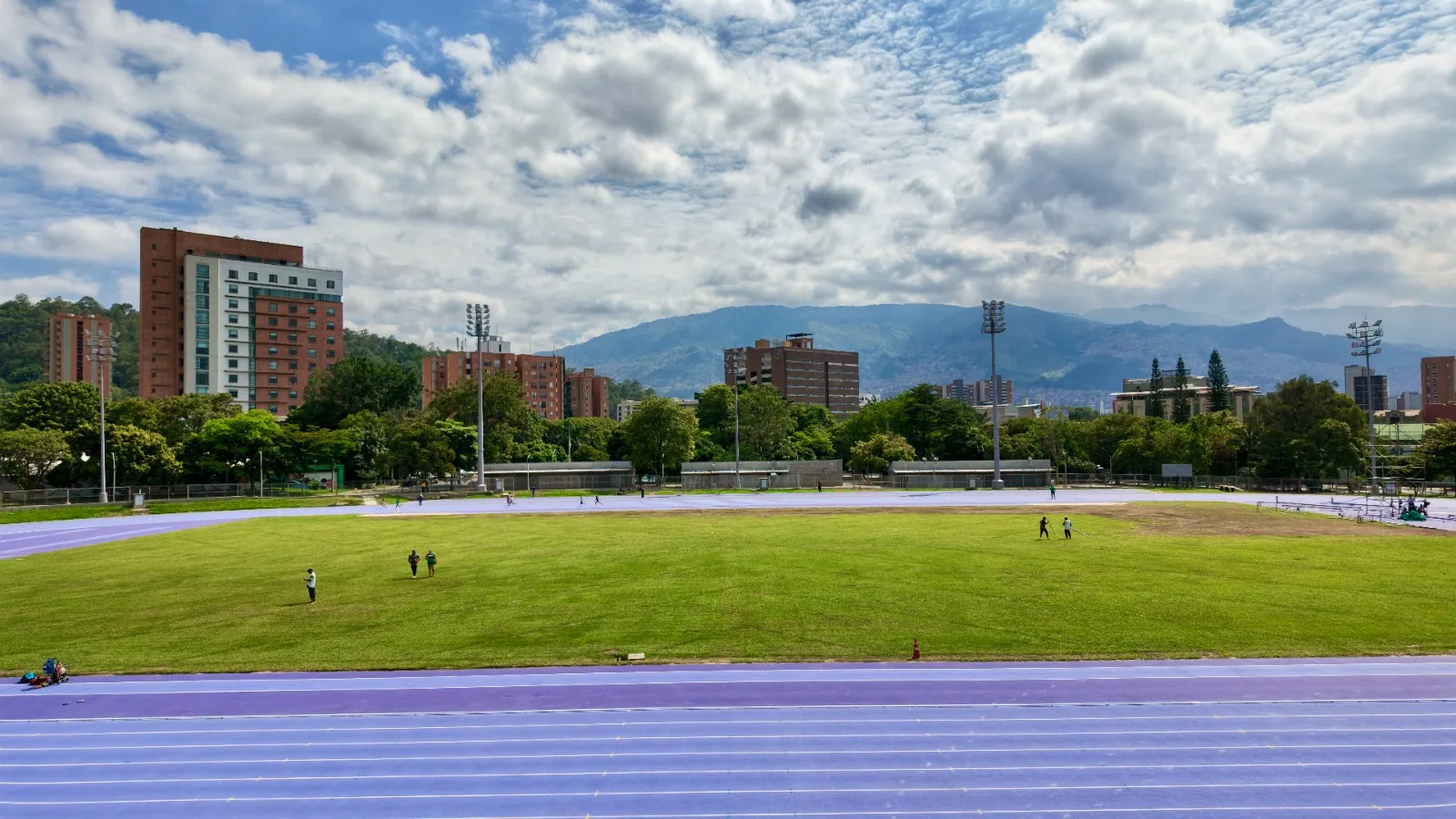 Medellín Recibe a 735 Deportistas en Clasificatorio de Para Atletismo. Medellín Recibe a 735 Deportistas en Clasificatorio de Para Atletismo.